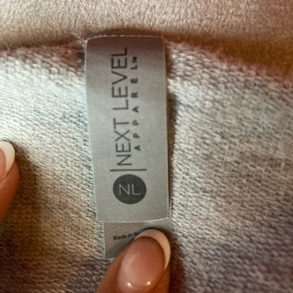 Next Level Vintage off shoulder sweatshirt, size M - Picture 8 of 11